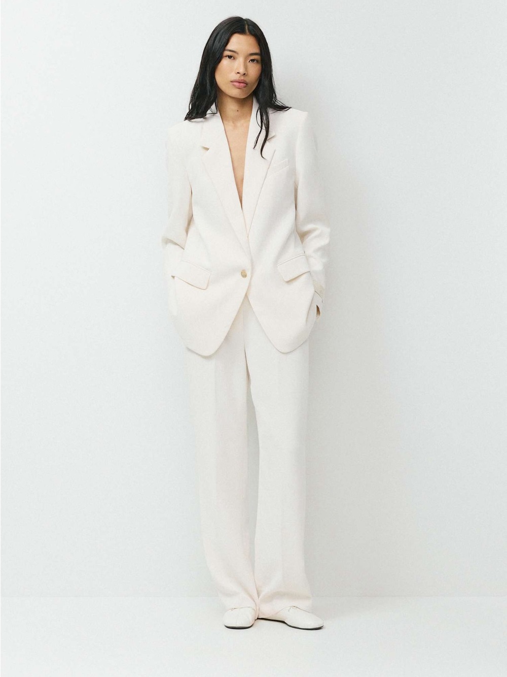 Aritzia the effortless pants